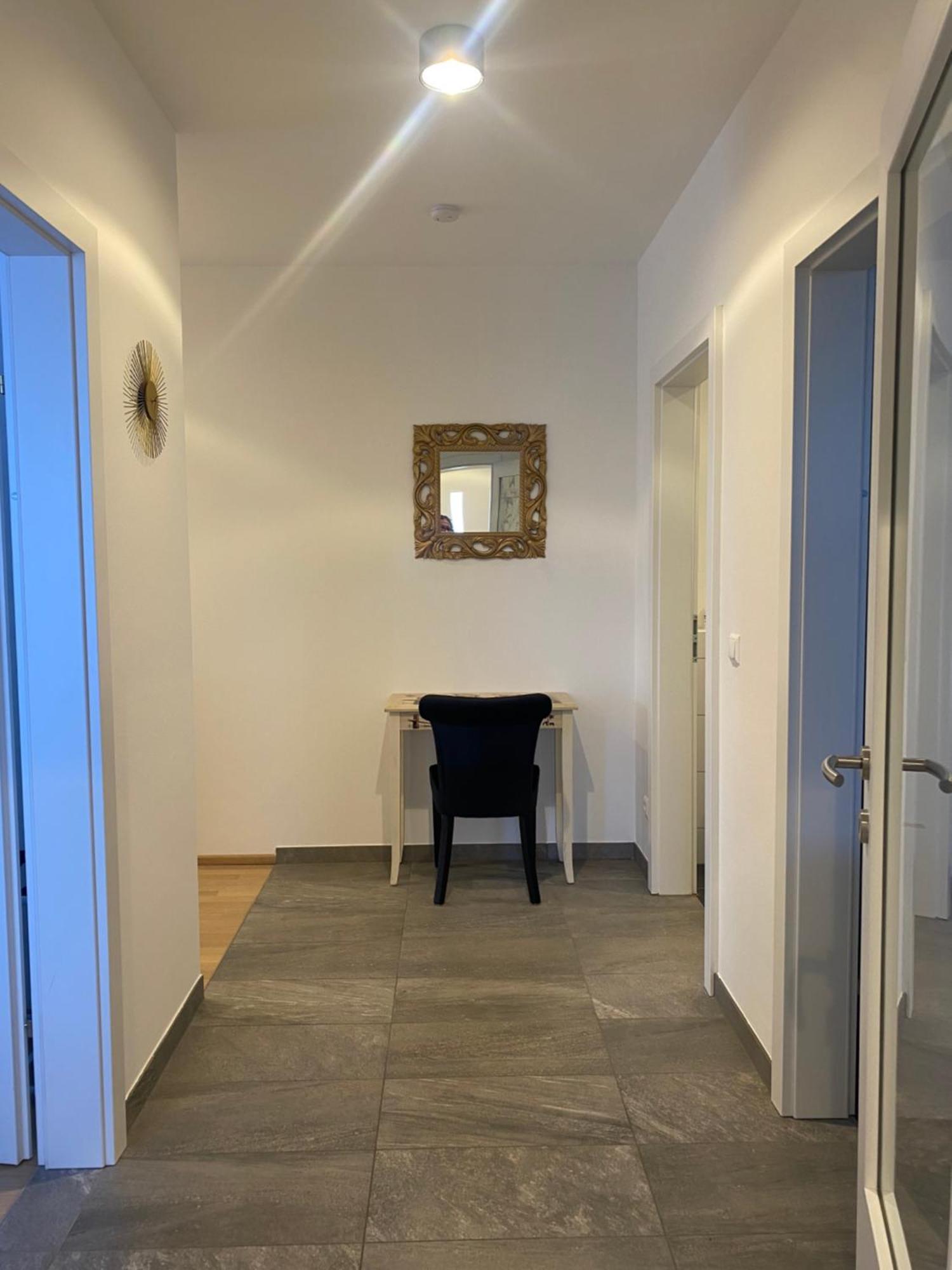 Burgblick Haus Fux-immo, 10min Zum Skifahren, 10 Min Zum See, Rundherum Wandern Und Radeln Apartment Villach
