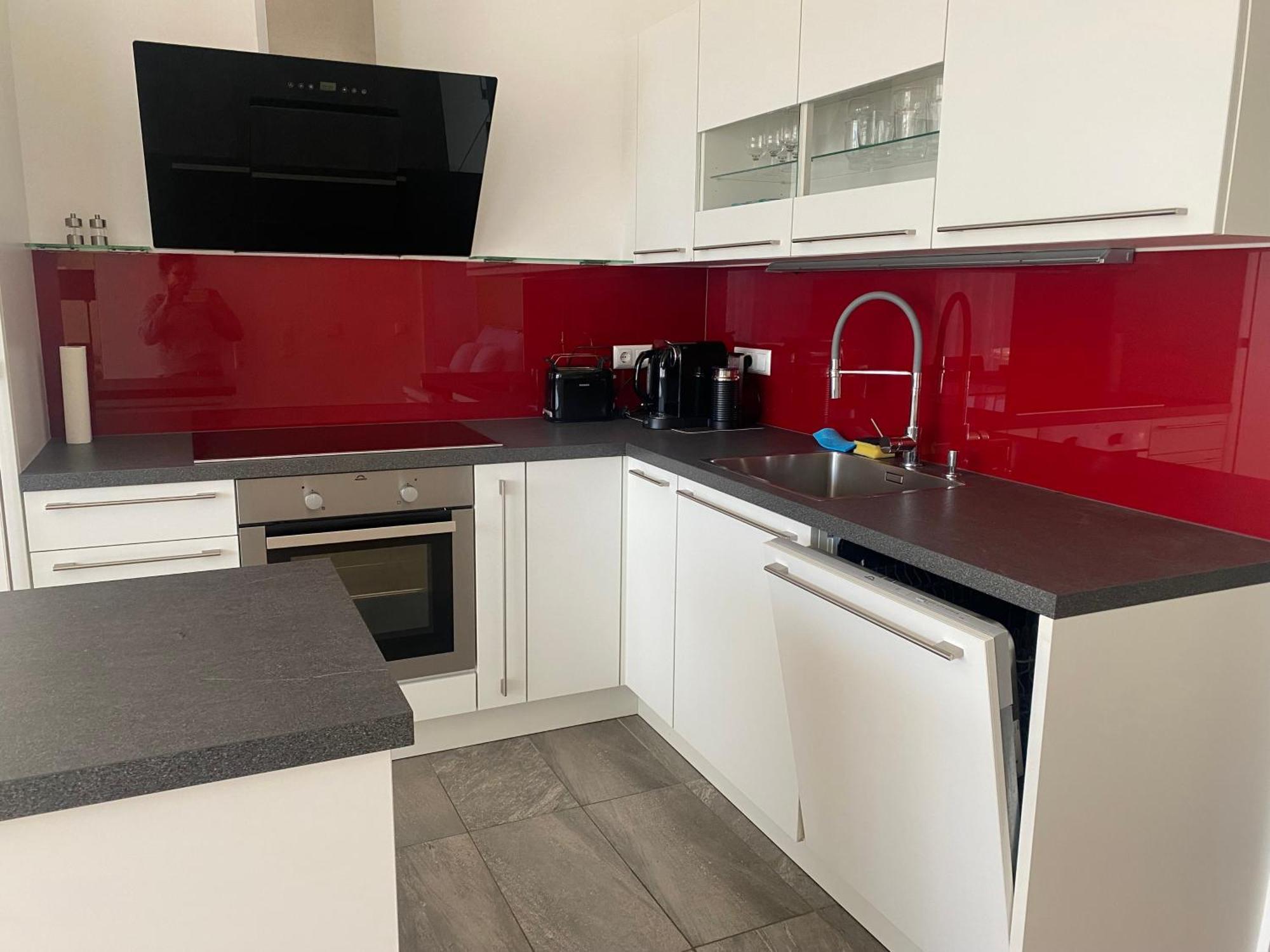 Apartment Burgblick Haus Fux-immo, 10min Zum Skifahren, 10 Min Zum See, Rundherum Wandern Und Radeln Villach