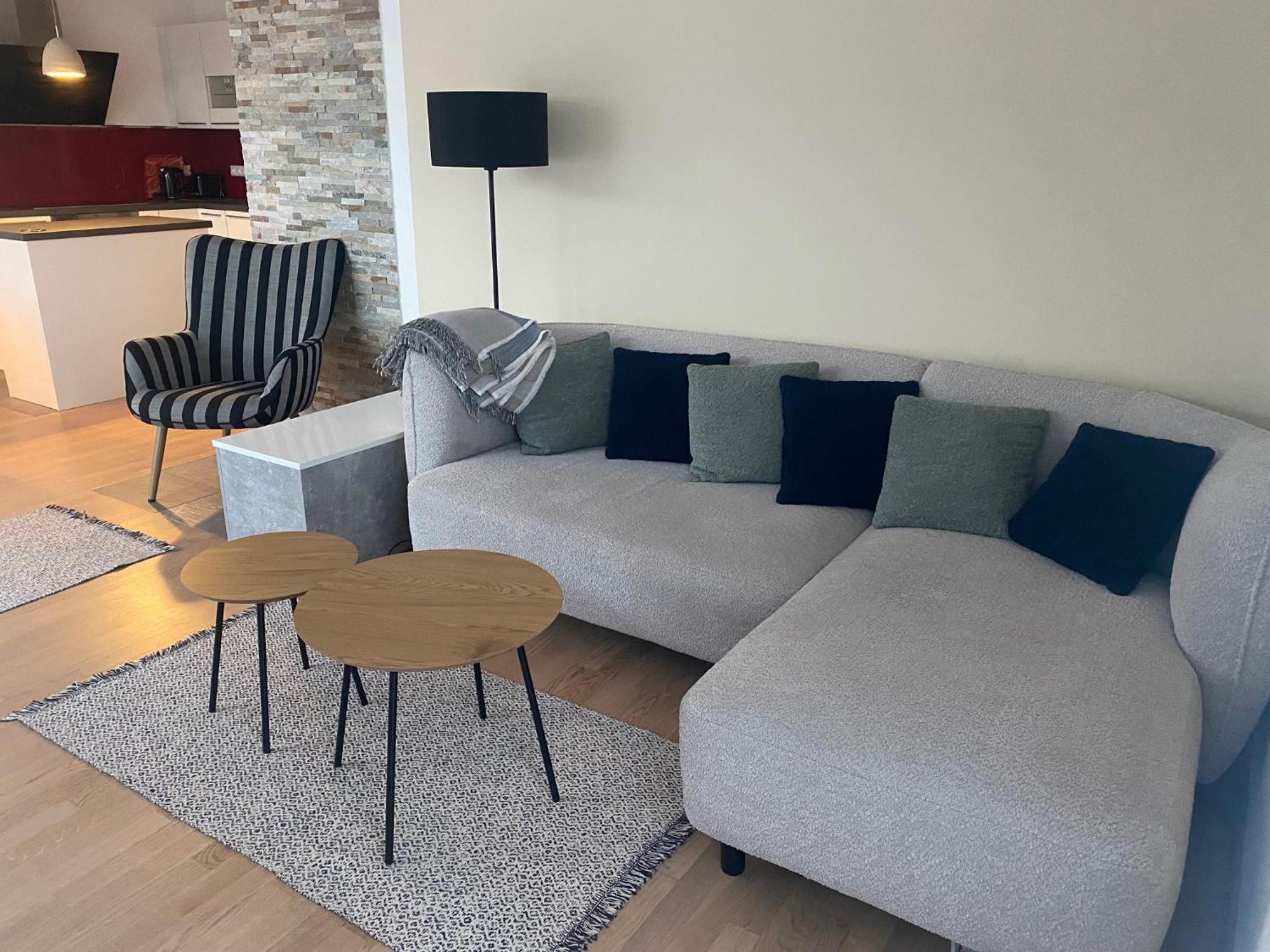 Burgblick Haus Fux-immo, 10min Zum Skifahren, 10 Min Zum See, Rundherum Wandern Und Radeln Apartment Villach