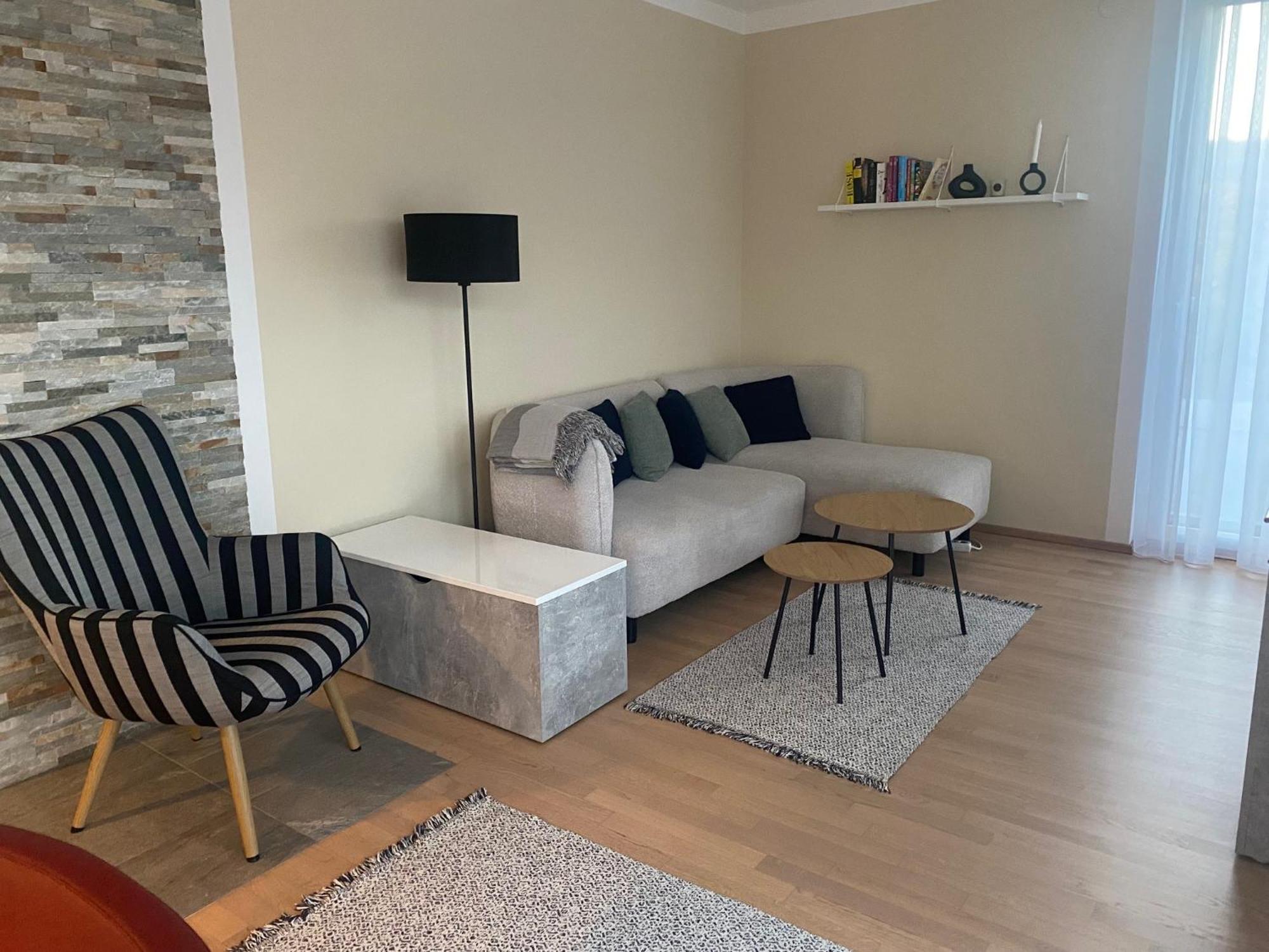 Apartment Burgblick Haus Fux-immo, 10min Zum Skifahren, 10 Min Zum See, Rundherum Wandern Und Radeln Villach